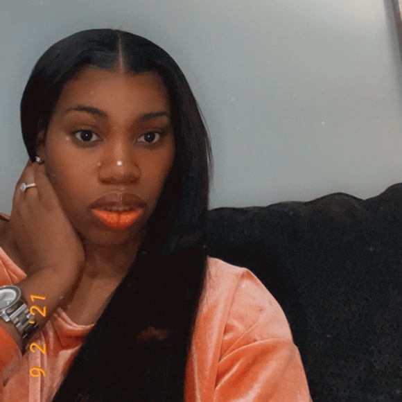 Meet your Posher, Crystal - Picture 6 of 9